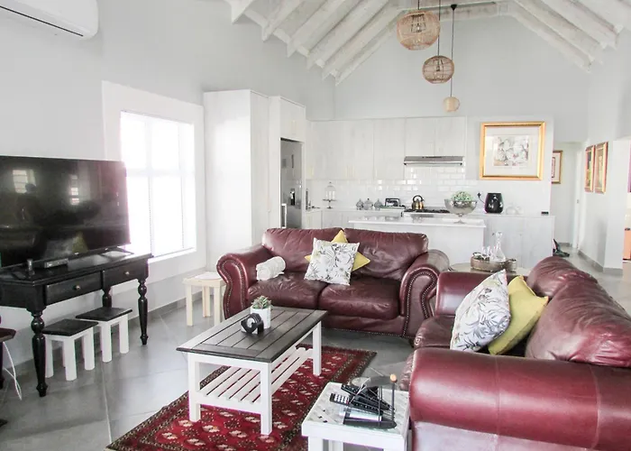 Lampies Bay Hideaway Close To The Shore