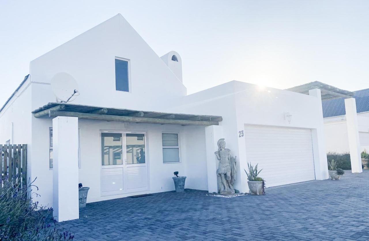 Lampies Bay Hideaway Close To The Shore *